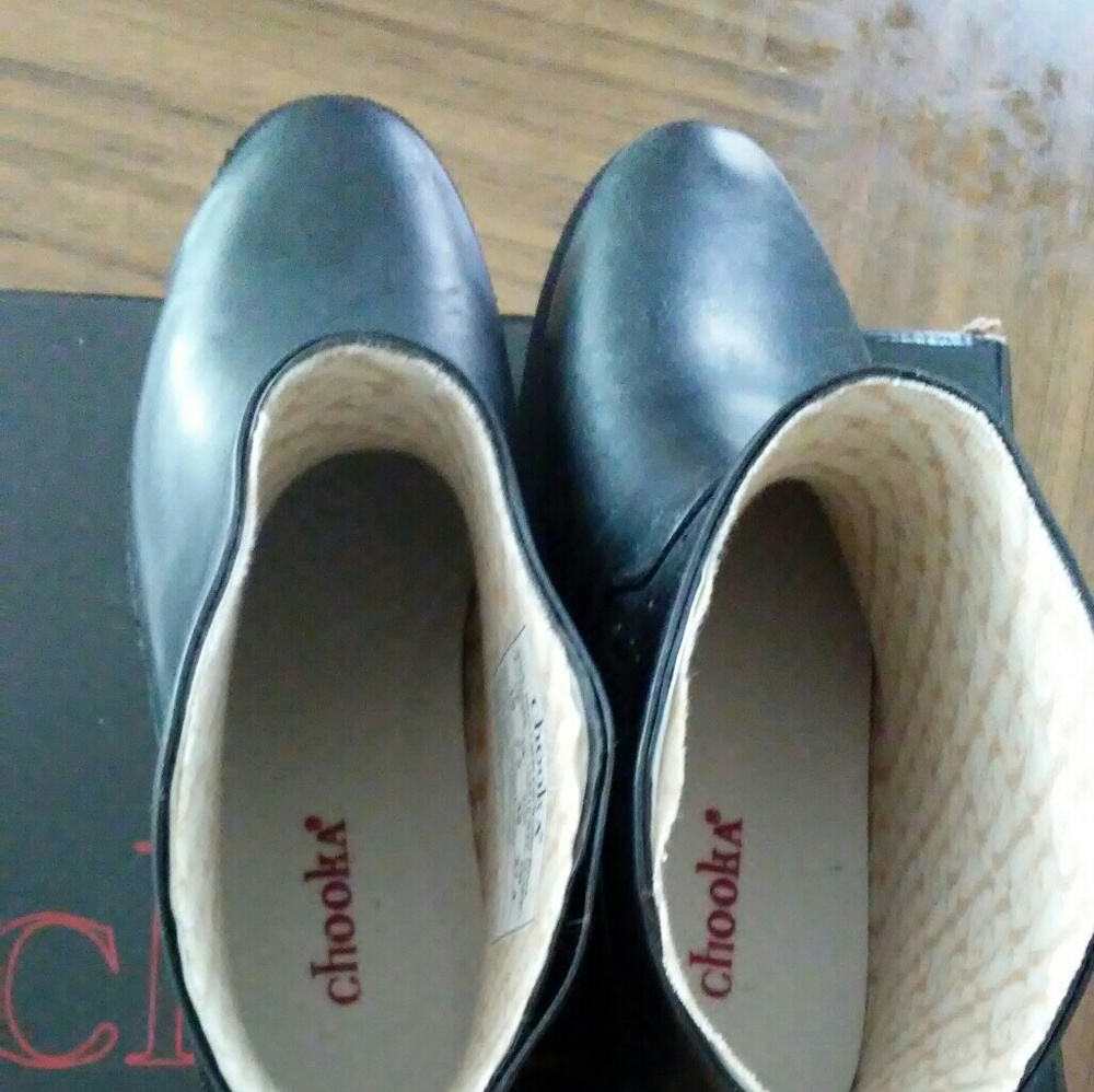 Boots - Picture 2 of 3